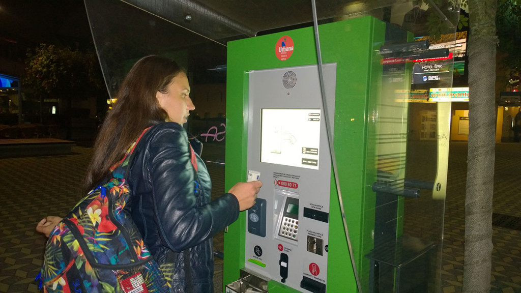 Buying-a-new-urbana-card-in-Ljubljana