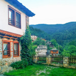 Complex Kosovo Houses, Hadjiska House, yard