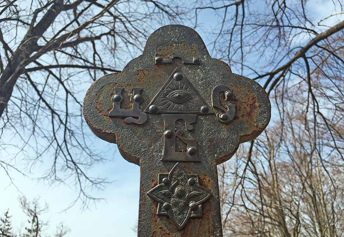 The cross at the Cross Forest