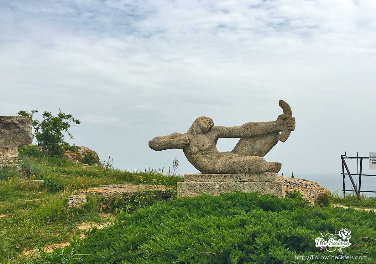 A monument of an unknown lad on Cape Kaliakra