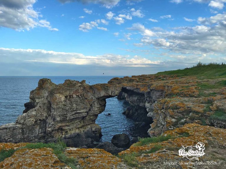 The arch in Tyulenovo